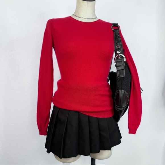 Cashmere Red Fitted Crew Neck Sweater Size XS Tahari Pure Luxe Office Christmas - Picture 1 of 6